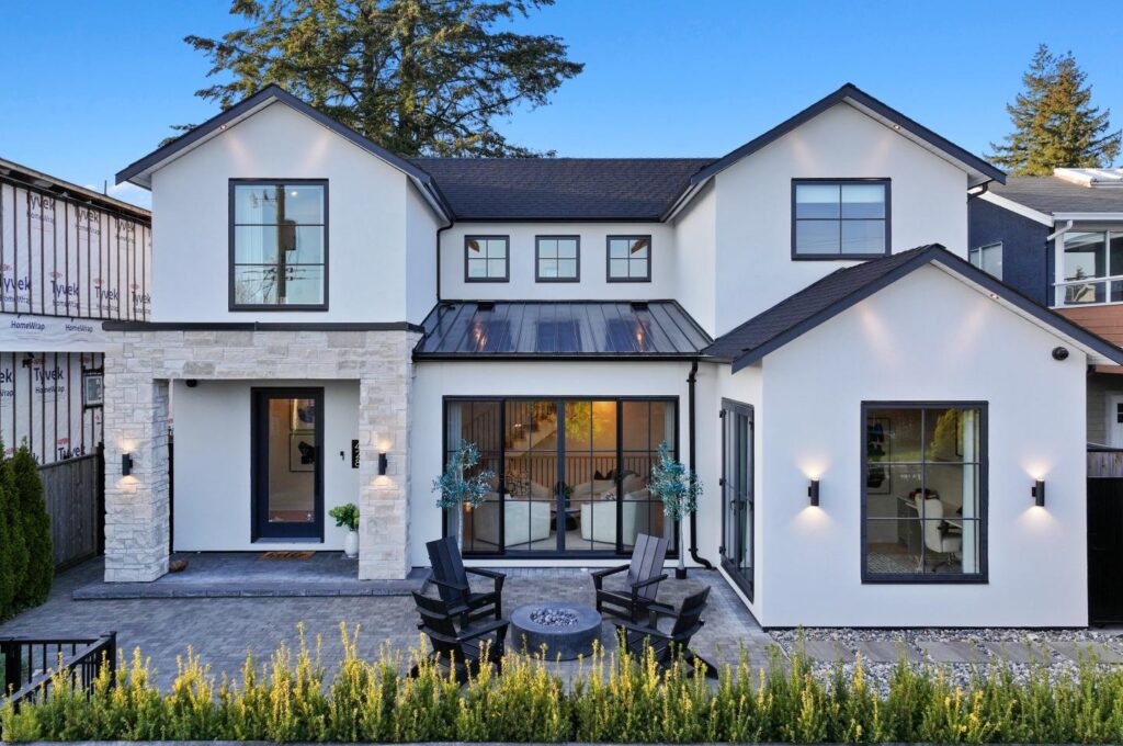 428 W 28th Street