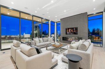 1015 GREENWOOD PLACE