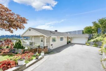 930 ESQUIMALT AVENUE (2 LOT SUBDIVISION)