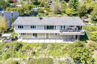 930 ESQUIMALT AVENUE (2 LOT SUBDIVISION)