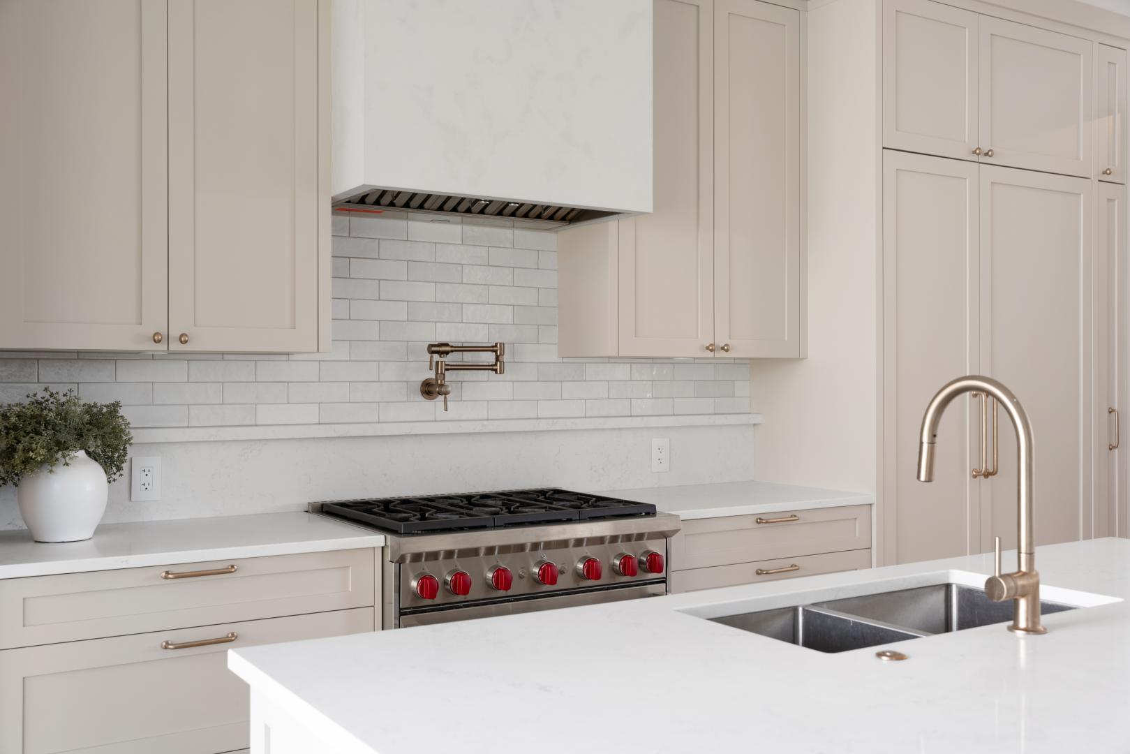 428 W 28th Street